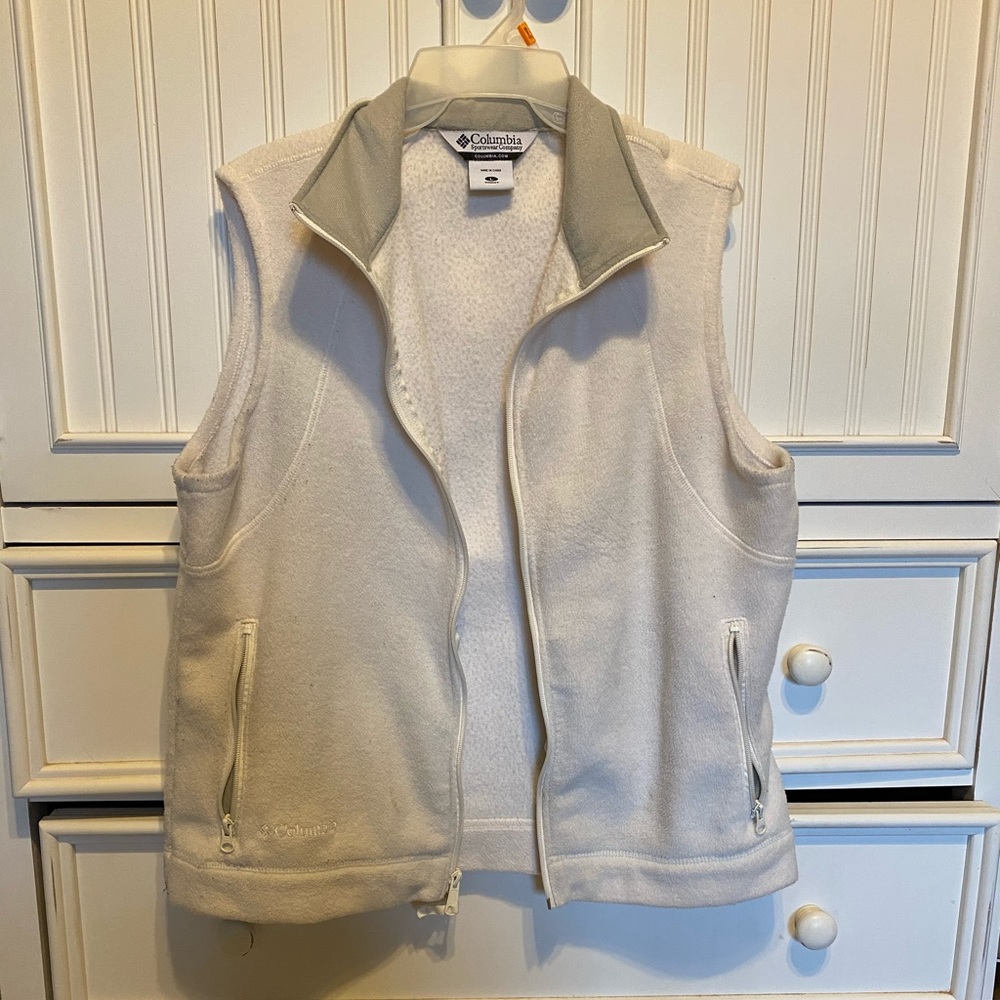 Columbia vest